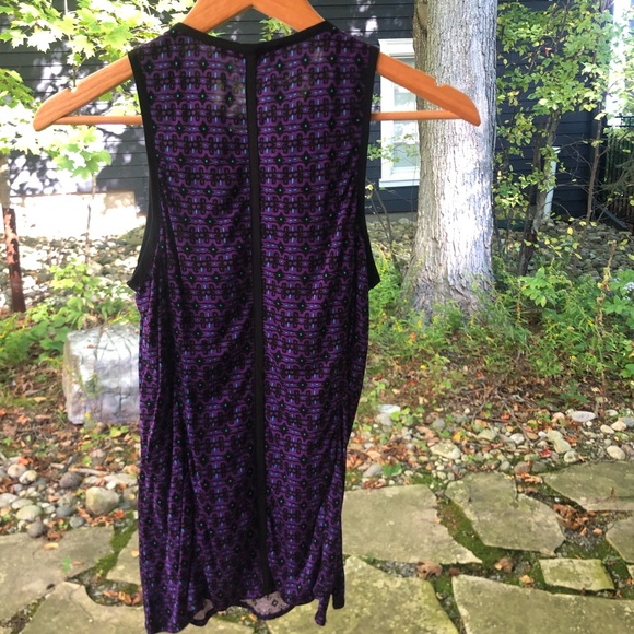 Funky sleeveless jersey by Nannette Lenore. - Picture 5 of 8